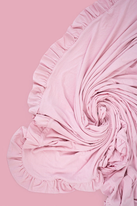 PINK ROSE RIB DREAM RUFFLE BLANKET