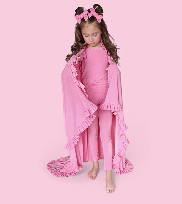 BELLA PINK RIB DREAM RUFFLE BLANKET