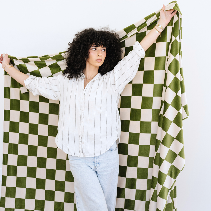 MINKY STRETCH THROW BLANKETS