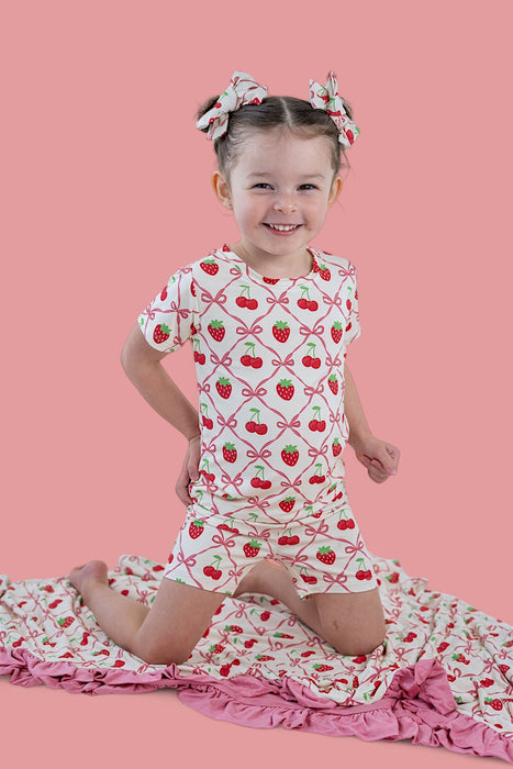 CHERRY BOW BERRY DREAM RUFFLE BLANKET