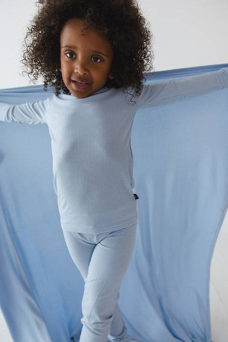 Blue Macaron (ribbed) - Lightweight Blanket