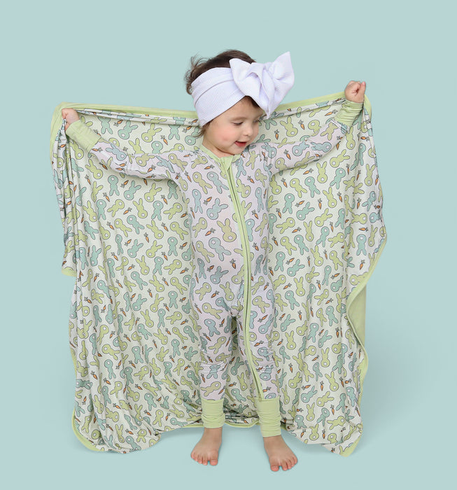 HOPPITY TAILS DREAM BLANKET