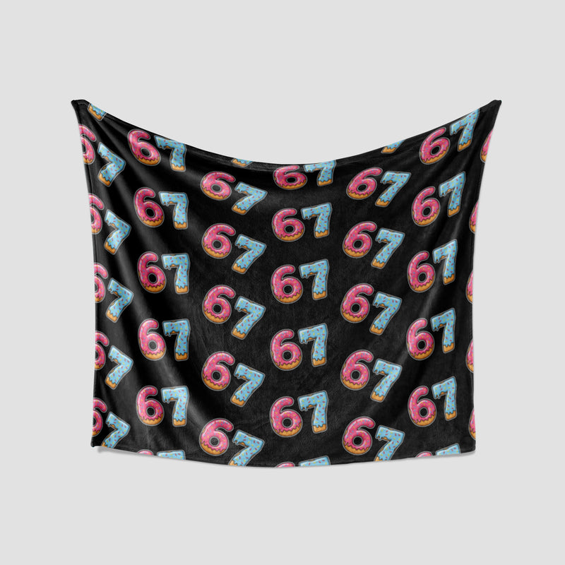 6 7 Ice Cream Design - Cozy Blanket