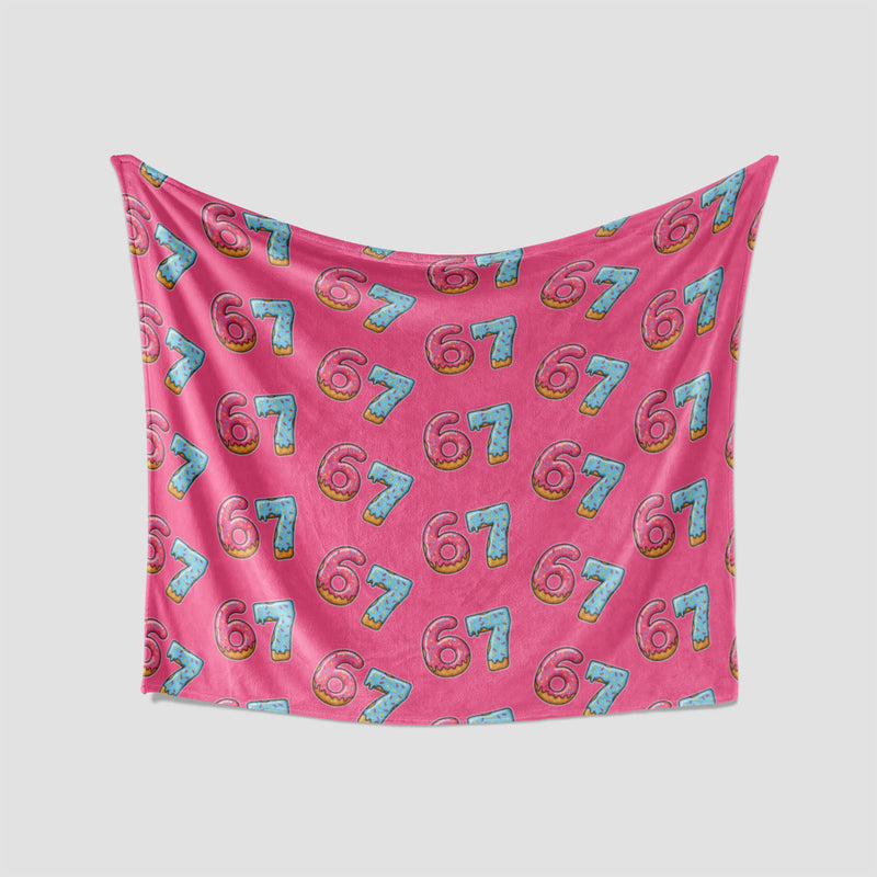 6 7 Ice Cream Design - Cozy Blanket