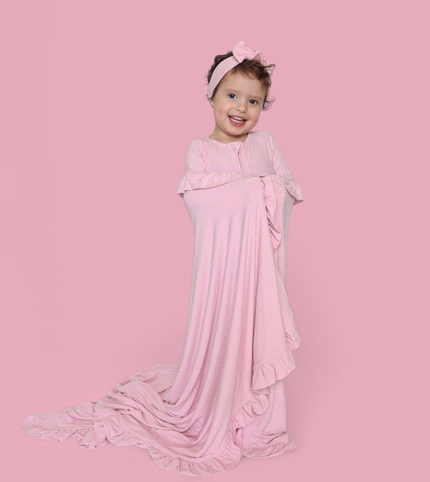 PINK ROSE RIB DREAM RUFFLE BLANKET