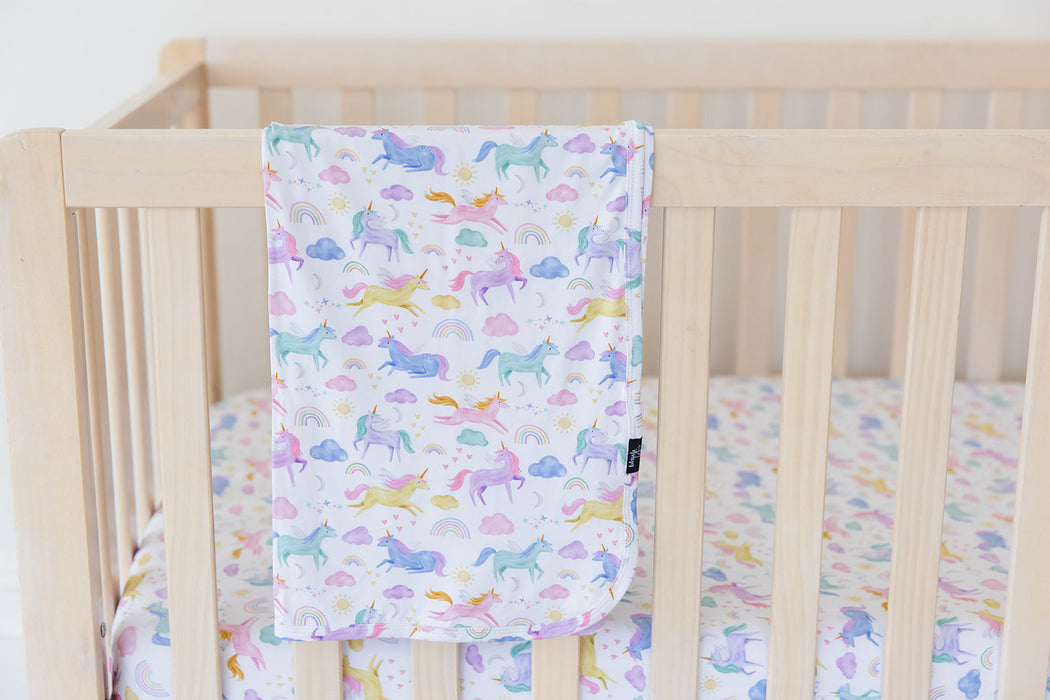 Elliana - Lightweight Blanket