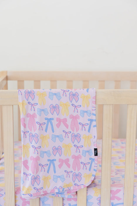 Madelyn - Lightweight Blanket