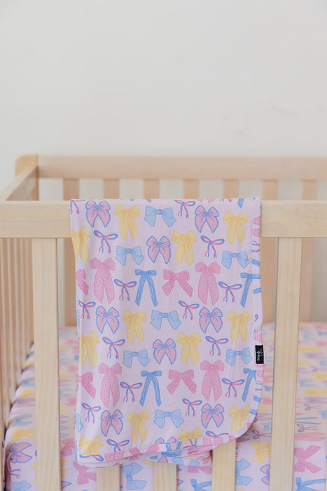 Madelyn - Lightweight Blanket