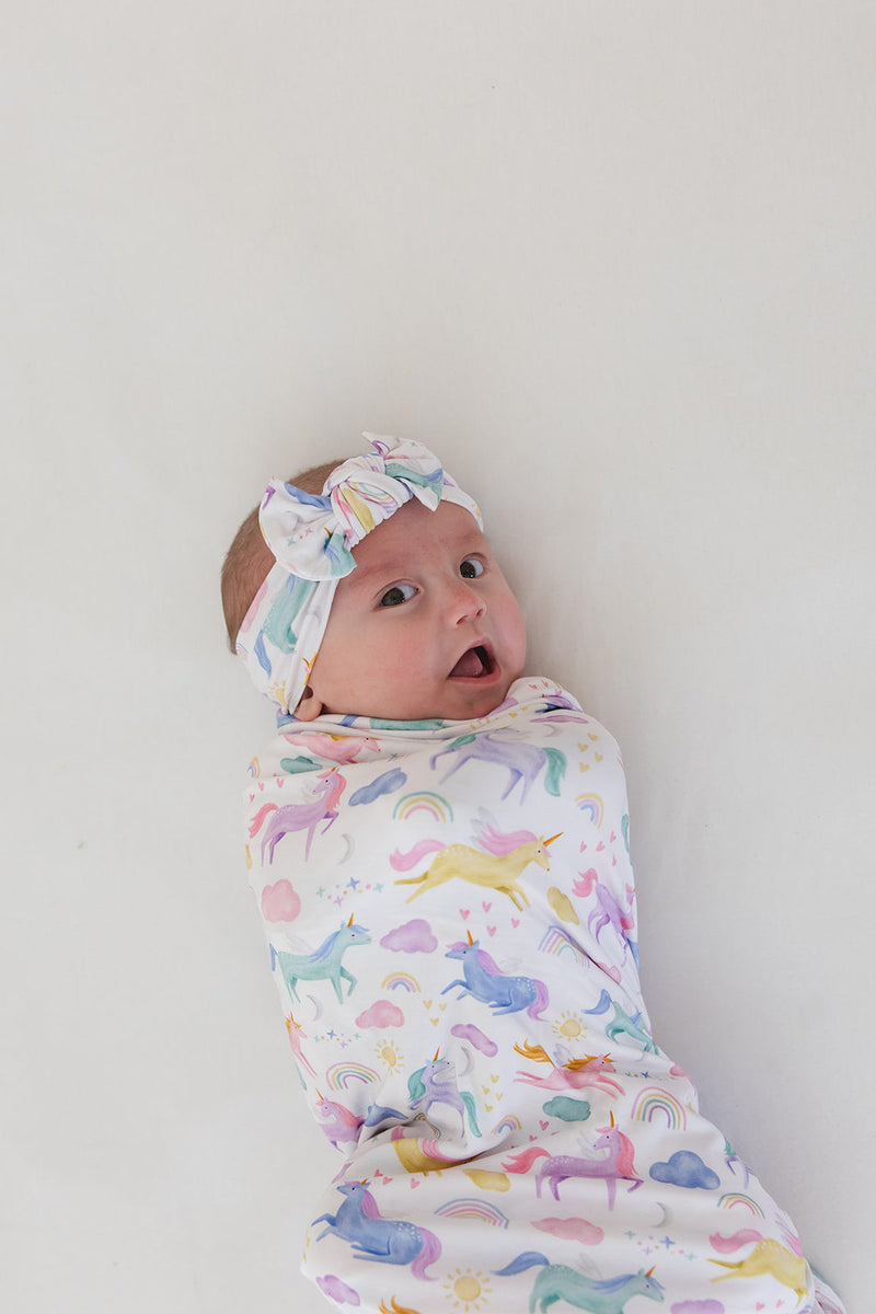 Elliana - Lightweight Blanket