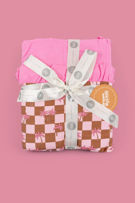 EXCLUSIVE SUNSET BEACH CHECKERS DREAM RUFFLE BLANKET