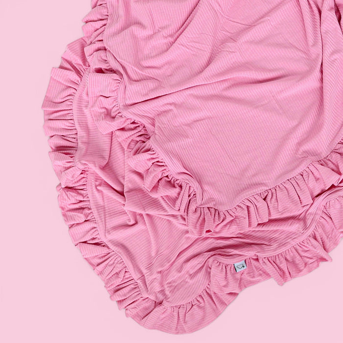 BELLA PINK RIB DREAM RUFFLE BLANKET