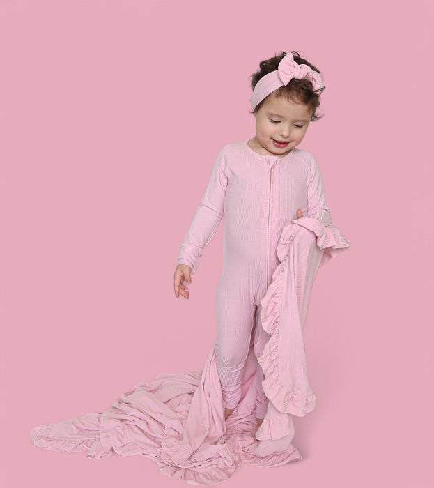 PINK ROSE RIB DREAM RUFFLE BLANKET