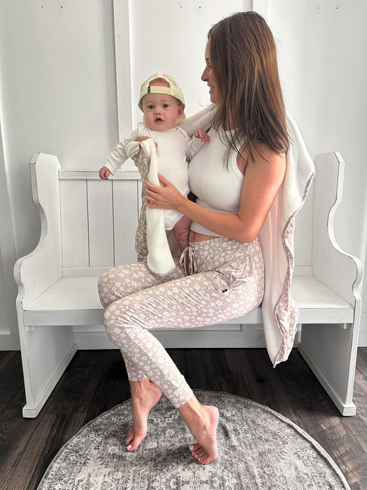 Calista  - Plush Blanket