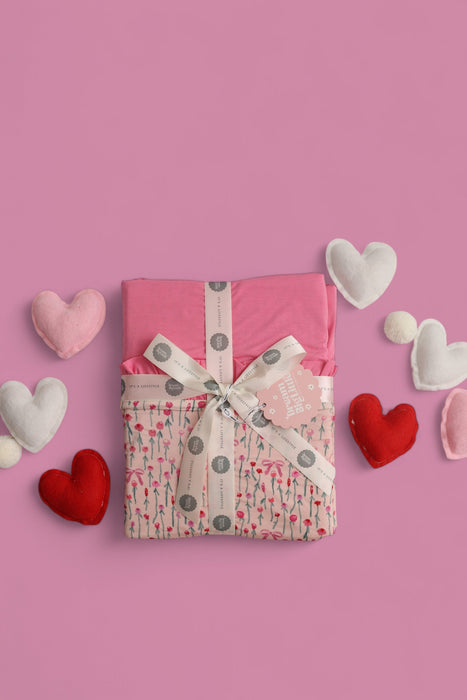 BLOOMS & BOWS DREAM RUFFLE BLANKET