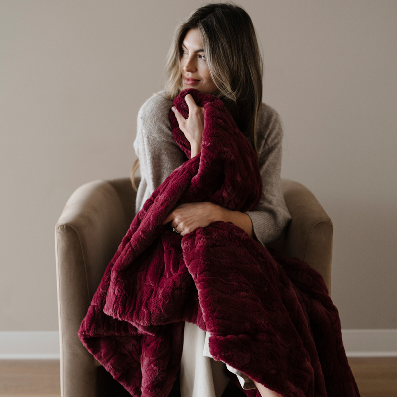 PATTERNED FAUX FUR XL THROW BLANKETS
