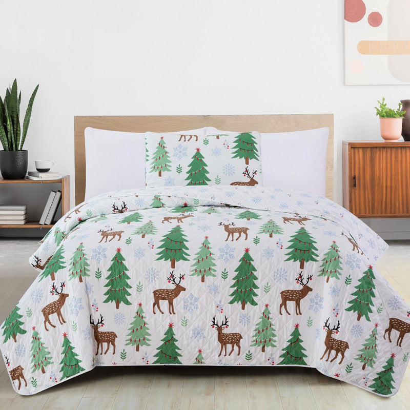 3-Piece Holiday Quilt - Holly Collection